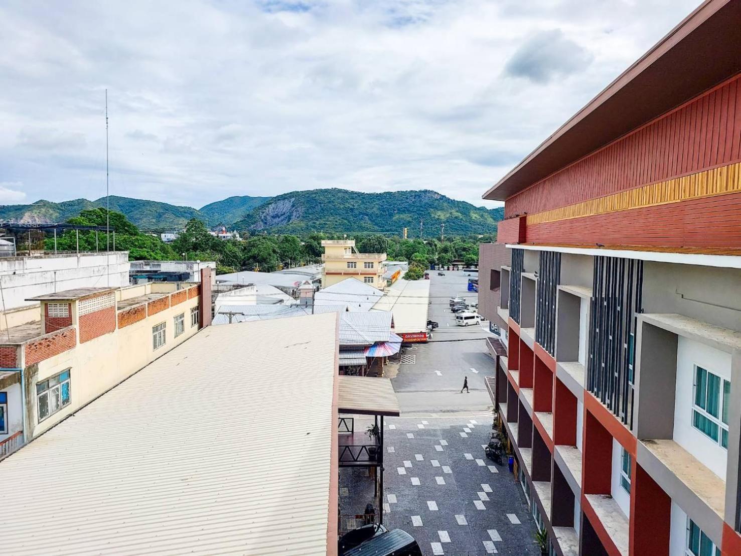 River Kwai View Hotel - Sha Extra Plus Certified Kanchanaburi Exterior foto